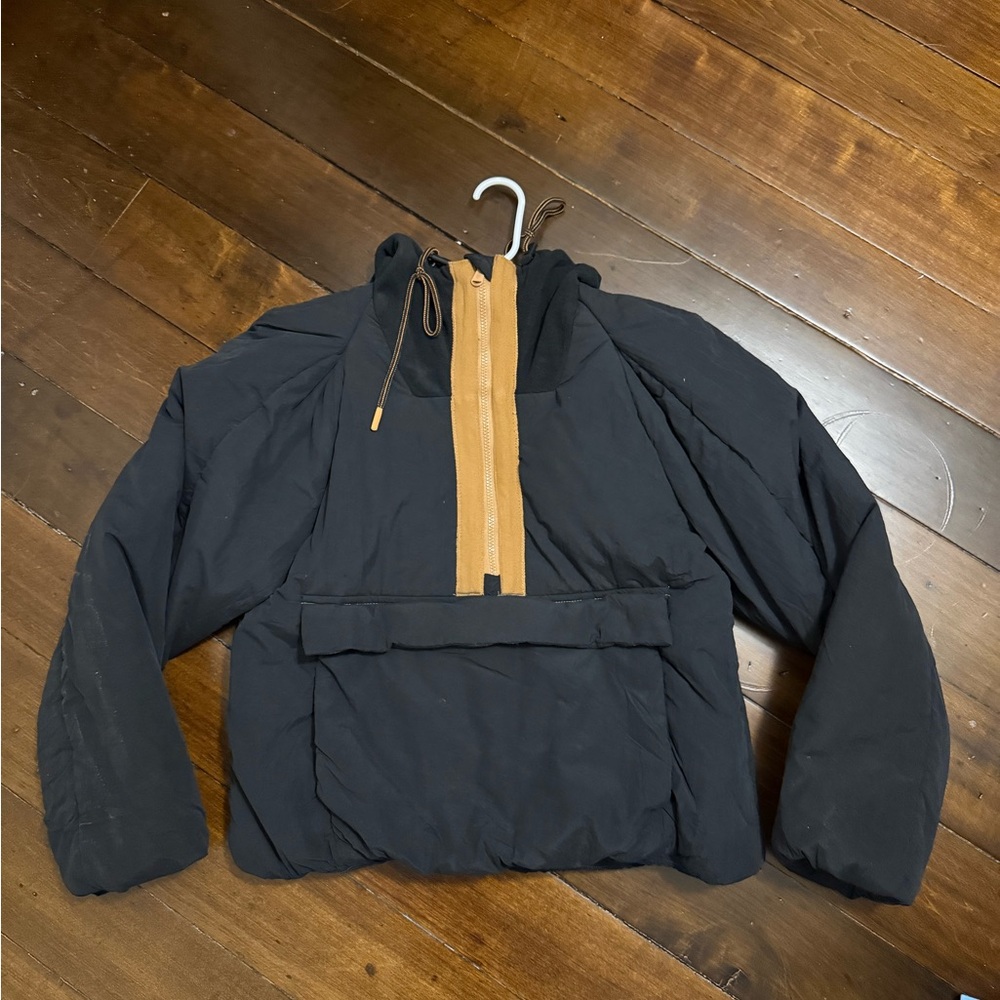 Free People Movement In A Pillow Packable Puffer Pullover size Small.